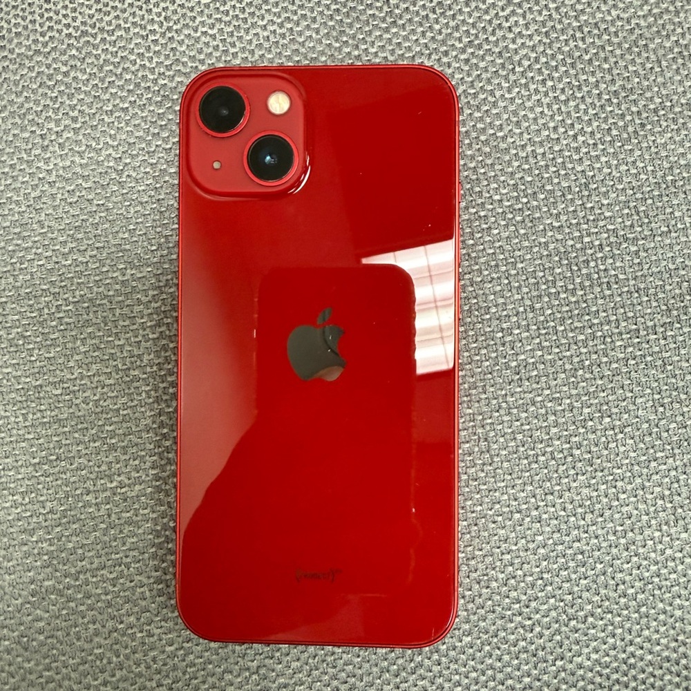 Apple iPhone 13 Red Dual-Camera Cell Phone